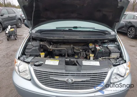 2003 Chrysler Town & Country Lxi z USA, uszkodzony, nr VIN 2C4GP54L13R276337